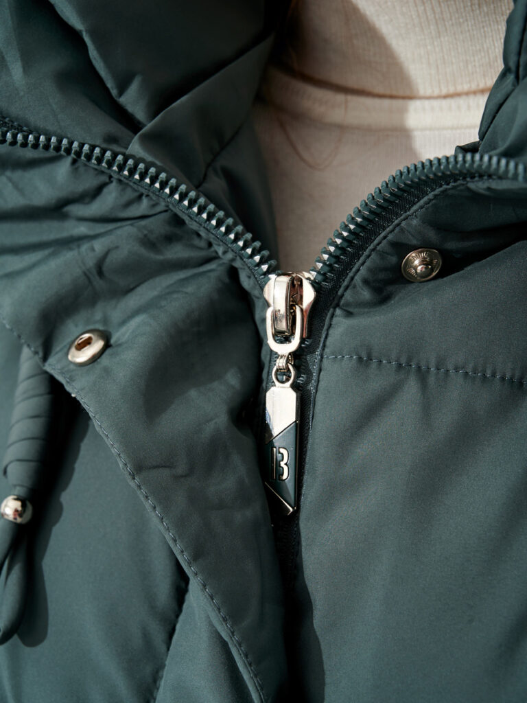 куртка женская утепленная зеленая 10